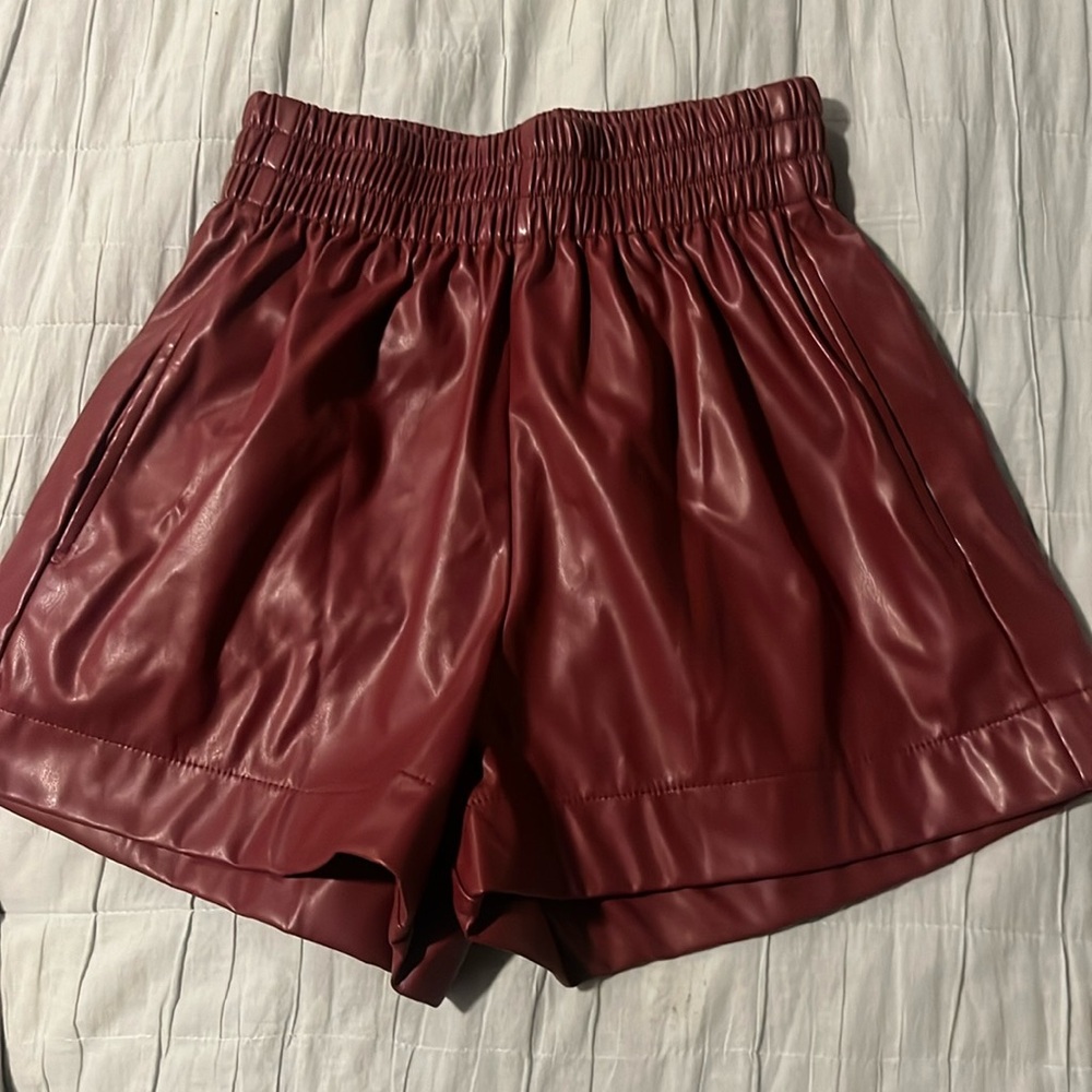 entro red leather shorts